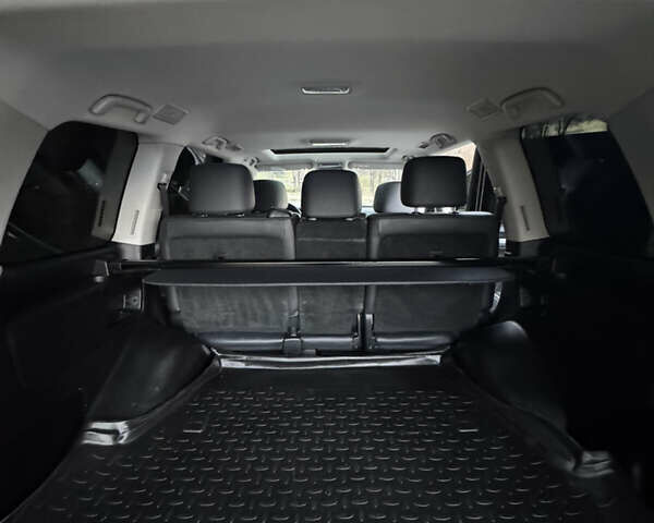 Чорний Тойота Ленд Крузер, об'ємом двигуна 4.46 л та пробігом 177 тис. км за 49999 $, фото 43 на Automoto.ua