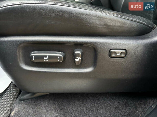 Чорний Тойота Ленд Крузер, об'ємом двигуна 4.5 л та пробігом 202 тис. км за 54990 $, фото 19 на Automoto.ua