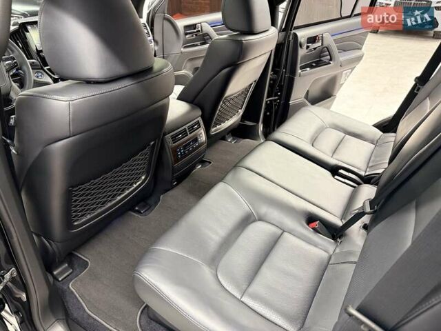 Чорний Тойота Ленд Крузер, об'ємом двигуна 4.46 л та пробігом 123 тис. км за 67400 $, фото 46 на Automoto.ua
