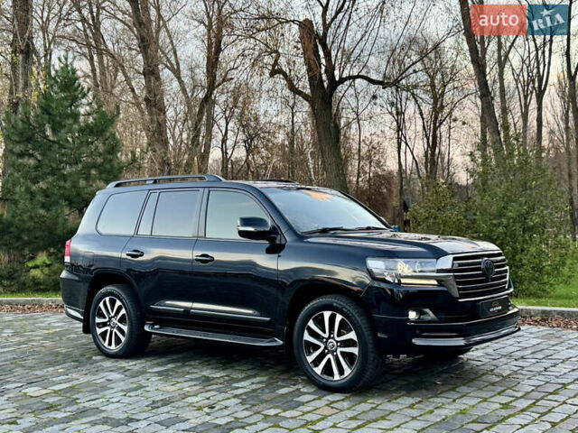 Чорний Тойота Ленд Крузер, об'ємом двигуна 4.46 л та пробігом 177 тис. км за 49999 $, фото 120 на Automoto.ua