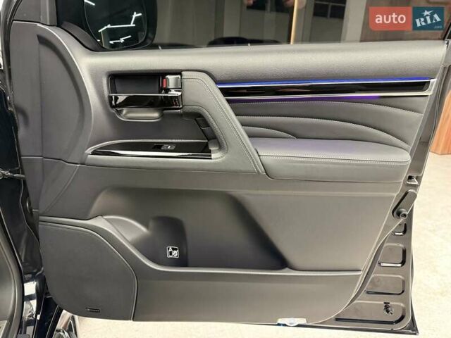 Чорний Тойота Ленд Крузер, об'ємом двигуна 4.46 л та пробігом 123 тис. км за 67400 $, фото 24 на Automoto.ua