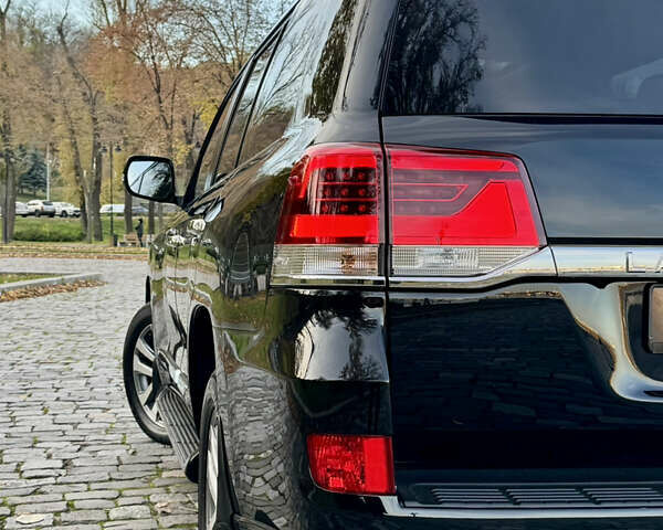 Чорний Тойота Ленд Крузер, об'ємом двигуна 4.46 л та пробігом 260 тис. км за 49999 $, фото 157 на Automoto.ua