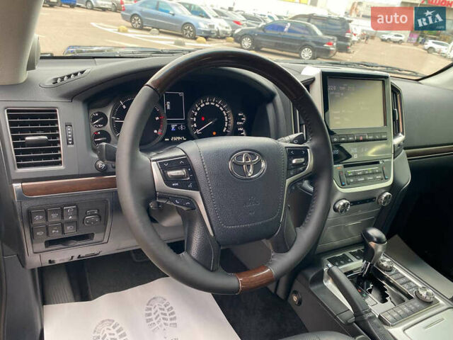 Черный Тойота Ленд Крузер, объемом двигателя 4.46 л и пробегом 232 тыс. км за 50500 $, фото 14 на Automoto.ua
