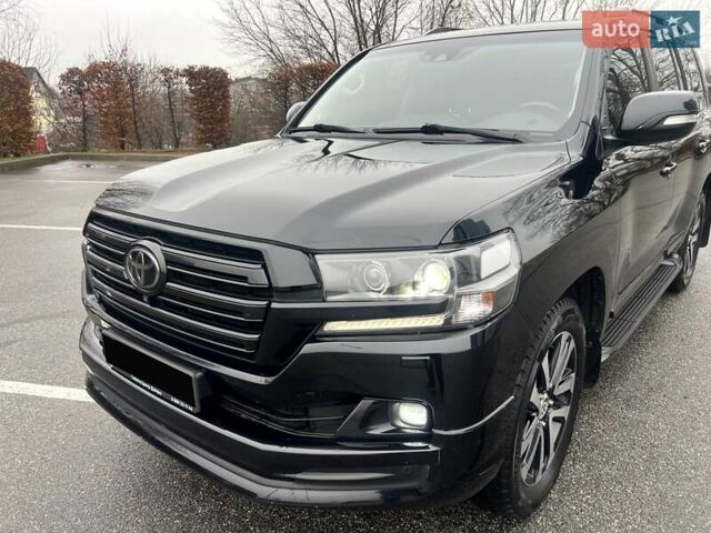 Черный Тойота Ленд Крузер, объемом двигателя 4.46 л и пробегом 98 тыс. км за 59000 $, фото 7 на Automoto.ua