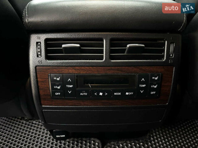 Чорний Тойота Ленд Крузер, об'ємом двигуна 4.5 л та пробігом 202 тис. км за 54990 $, фото 29 на Automoto.ua