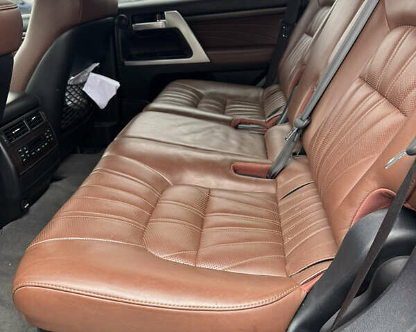 Чорний Тойота Ленд Крузер, об'ємом двигуна 4.46 л та пробігом 120 тис. км за 62000 $, фото 12 на Automoto.ua