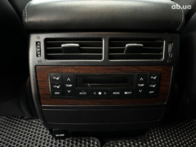 Чорний Тойота Ленд Крузер, об'ємом двигуна 4.5 л та пробігом 202 тис. км за 54990 $, фото 29 на Automoto.ua