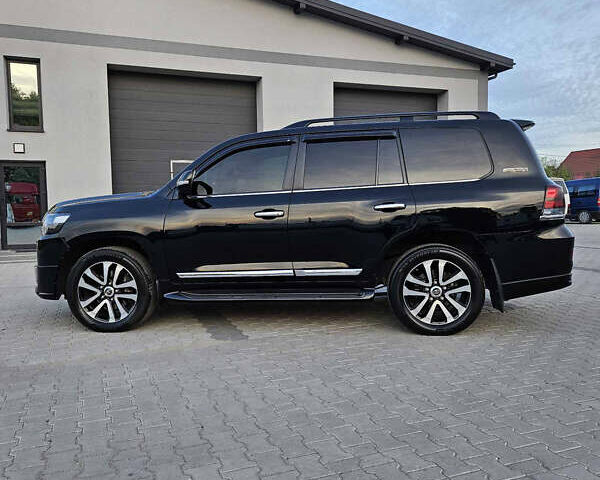 Черный Тойота Ленд Крузер, объемом двигателя 0 л и пробегом 102 тыс. км за 61000 $, фото 7 на Automoto.ua