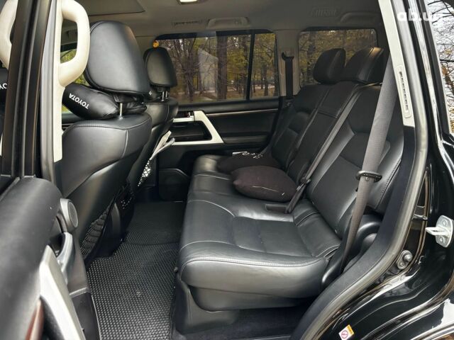 Чорний Тойота Ленд Крузер, об'ємом двигуна 4.5 л та пробігом 202 тис. км за 54990 $, фото 15 на Automoto.ua