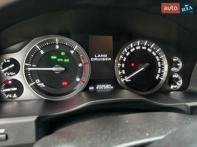 Чорний Тойота Ленд Крузер, об'ємом двигуна 4.5 л та пробігом 202 тис. км за 54990 $, фото 26 на Automoto.ua