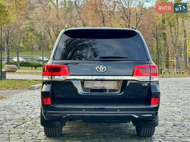 Чорний Тойота Ленд Крузер, об'ємом двигуна 4.46 л та пробігом 260 тис. км за 49999 $, фото 168 на Automoto.ua