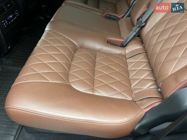 Черный Тойота Ленд Крузер, объемом двигателя 4.46 л и пробегом 98 тыс. км за 59000 $, фото 15 на Automoto.ua