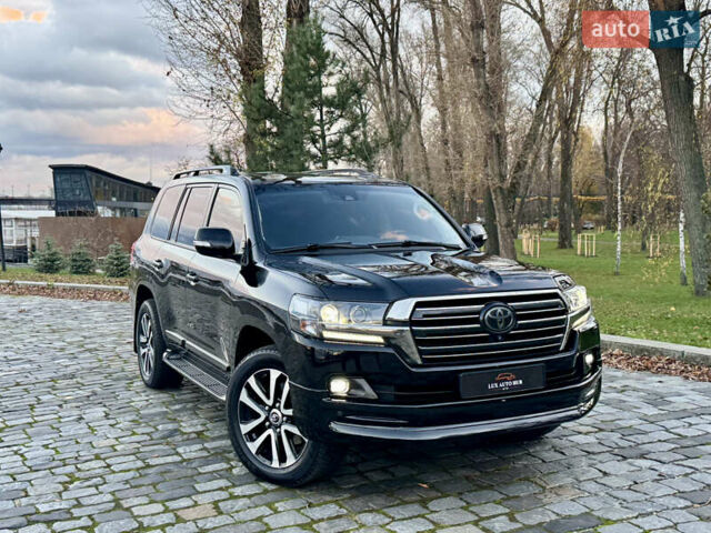 Чорний Тойота Ленд Крузер, об'ємом двигуна 4.46 л та пробігом 177 тис. км за 49999 $, фото 118 на Automoto.ua