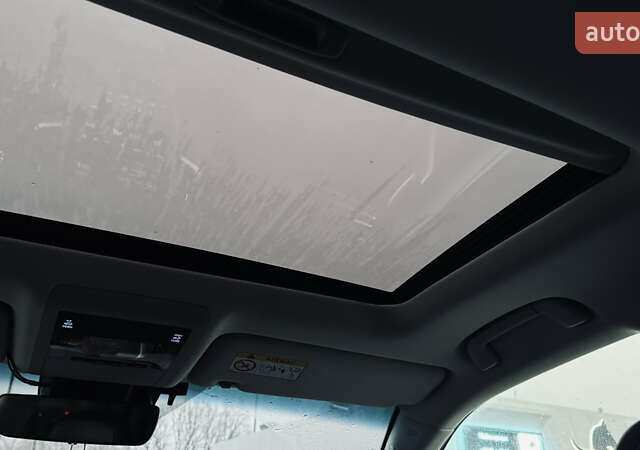 Черный Тойота Ленд Крузер, объемом двигателя 4.46 л и пробегом 179 тыс. км за 55000 $, фото 18 на Automoto.ua