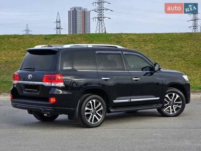 Черный Тойота Ленд Крузер, объемом двигателя 4.6 л и пробегом 138 тыс. км за 53500 $, фото 1 на Automoto.ua