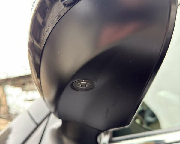 Чорний Тойота Ленд Крузер, об'ємом двигуна 4.46 л та пробігом 8 тис. км за 95000 $, фото 21 на Automoto.ua