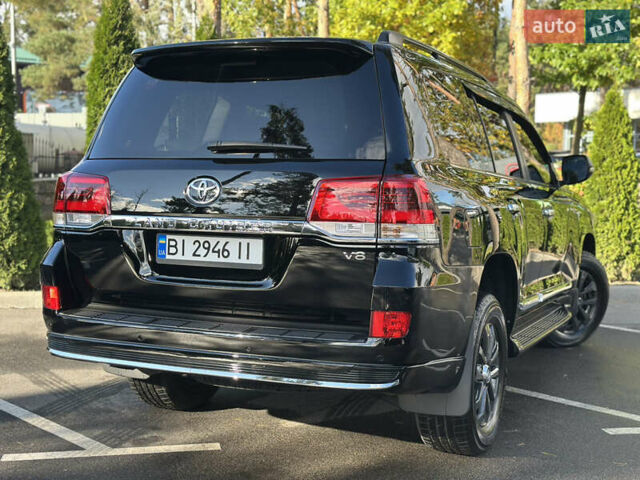 Тойота Ленд Крузер 2019 у Києві на Automoto.ua Чорний Тойота Ленд Крузер, об'ємом двигуна 4.46 л та пробігом 78 тис. км за 55800 $, фото 20 на Automoto.ua