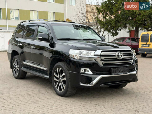 Черный Тойота Ленд Крузер, объемом двигателя 4.46 л и пробегом 93 тыс. км за 63999 $, фото 4 на Automoto.ua