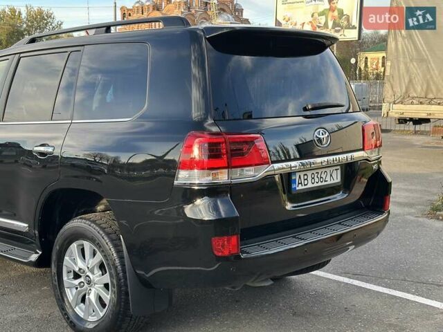 Черный Тойота Ленд Крузер, объемом двигателя 4.46 л и пробегом 95 тыс. км за 57500 $, фото 7 на Automoto.ua