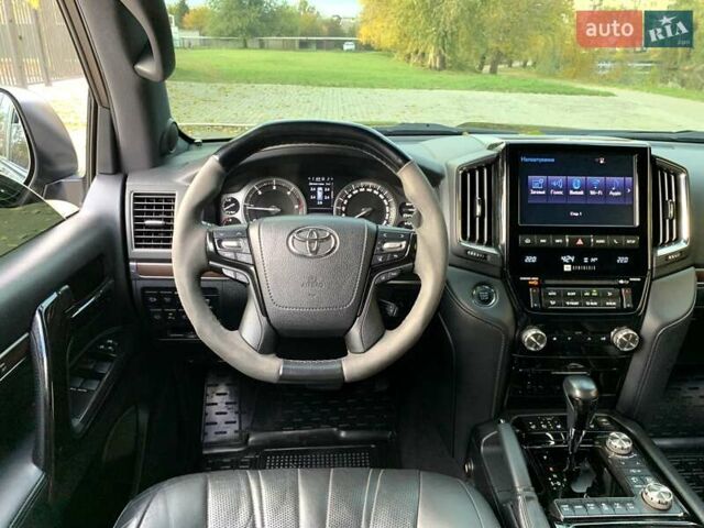 Черный Тойота Ленд Крузер, объемом двигателя 4.46 л и пробегом 190 тыс. км за 58888 $, фото 26 на Automoto.ua