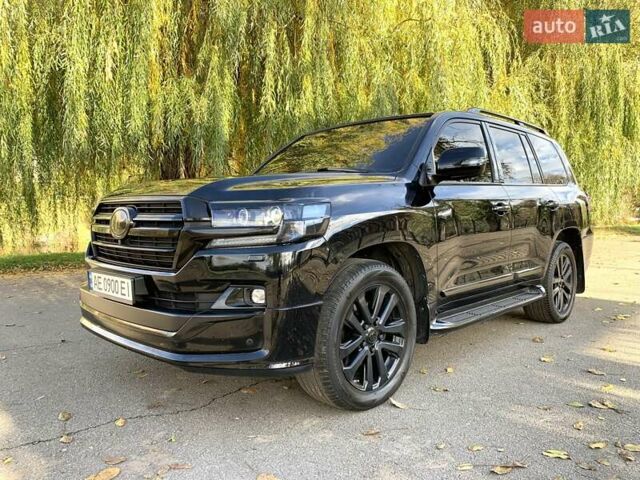 Черный Тойота Ленд Крузер, объемом двигателя 4.46 л и пробегом 190 тыс. км за 58888 $, фото 1 на Automoto.ua