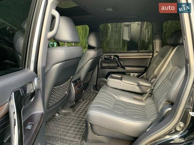 Черный Тойота Ленд Крузер, объемом двигателя 4.46 л и пробегом 190 тыс. км за 58888 $, фото 52 на Automoto.ua