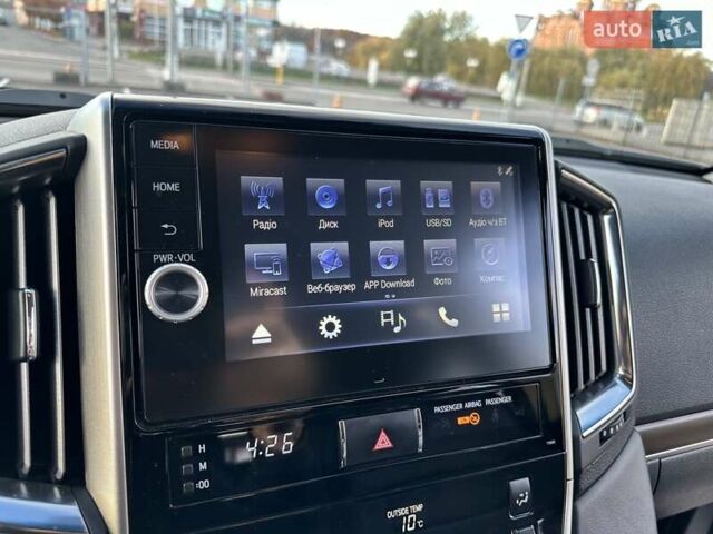 Черный Тойота Ленд Крузер, объемом двигателя 4.46 л и пробегом 95 тыс. км за 57500 $, фото 39 на Automoto.ua