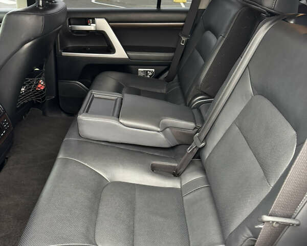 Чорний Тойота Ленд Крузер, об'ємом двигуна 4.61 л та пробігом 115 тис. км за 55000 $, фото 7 на Automoto.ua