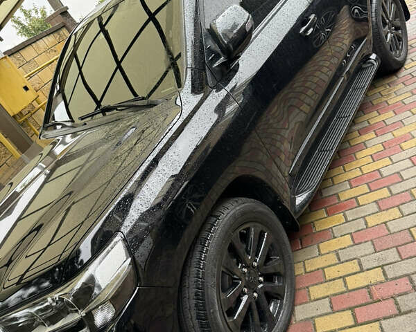 Черный Тойота Ленд Крузер, объемом двигателя 4.46 л и пробегом 177 тыс. км за 51000 $, фото 7 на Automoto.ua