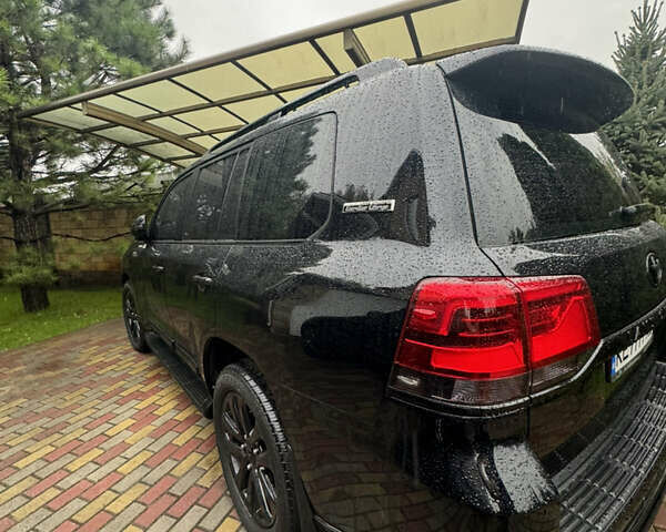 Черный Тойота Ленд Крузер, объемом двигателя 4.46 л и пробегом 177 тыс. км за 51000 $, фото 9 на Automoto.ua