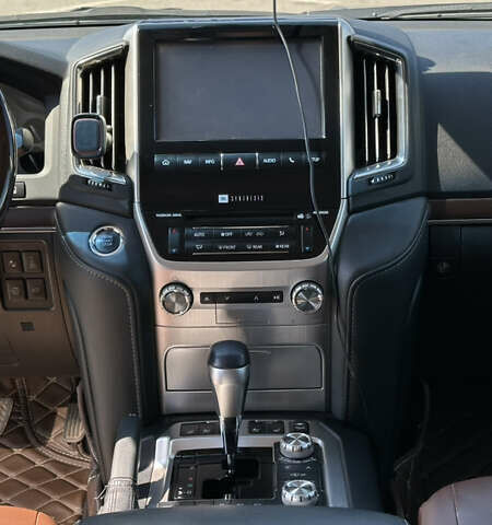 Чорний Тойота Ленд Крузер, об'ємом двигуна 4.46 л та пробігом 100 тис. км за 72000 $, фото 13 на Automoto.ua