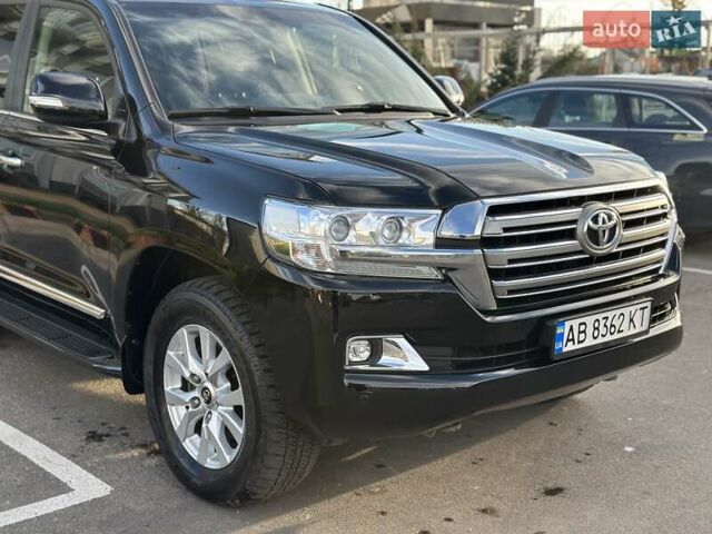 Черный Тойота Ленд Крузер, объемом двигателя 4.46 л и пробегом 95 тыс. км за 57500 $, фото 2 на Automoto.ua