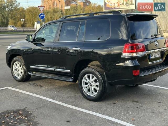 Черный Тойота Ленд Крузер, объемом двигателя 4.46 л и пробегом 95 тыс. км за 57500 $, фото 8 на Automoto.ua