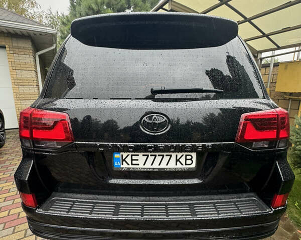 Черный Тойота Ленд Крузер, объемом двигателя 4.46 л и пробегом 177 тыс. км за 51000 $, фото 11 на Automoto.ua