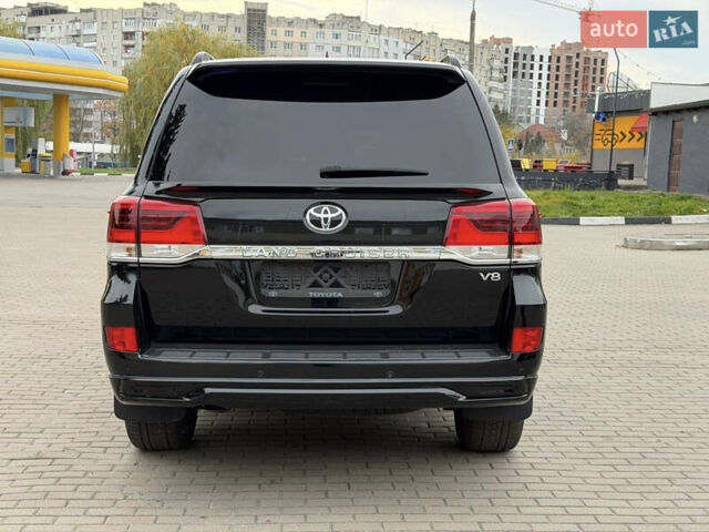 Черный Тойота Ленд Крузер, объемом двигателя 4.46 л и пробегом 93 тыс. км за 63999 $, фото 8 на Automoto.ua