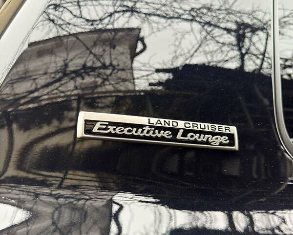 Чорний Тойота Ленд Крузер, об'ємом двигуна 4.46 л та пробігом 8 тис. км за 95000 $, фото 3 на Automoto.ua