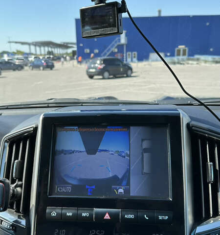 Чорний Тойота Ленд Крузер, об'ємом двигуна 4.46 л та пробігом 100 тис. км за 72000 $, фото 20 на Automoto.ua