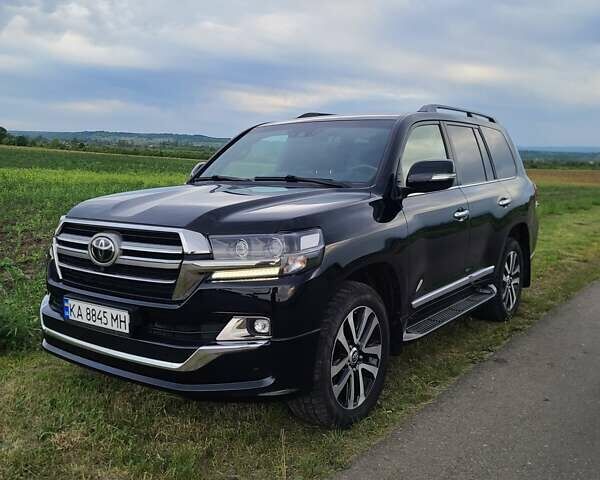 Черный Тойота Ленд Крузер, объемом двигателя 4.46 л и пробегом 152 тыс. км за 58999 $, фото 7 на Automoto.ua