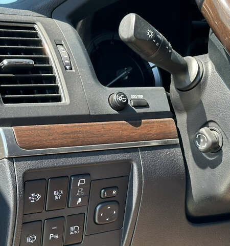 Чорний Тойота Ленд Крузер, об'ємом двигуна 4.46 л та пробігом 100 тис. км за 72000 $, фото 11 на Automoto.ua