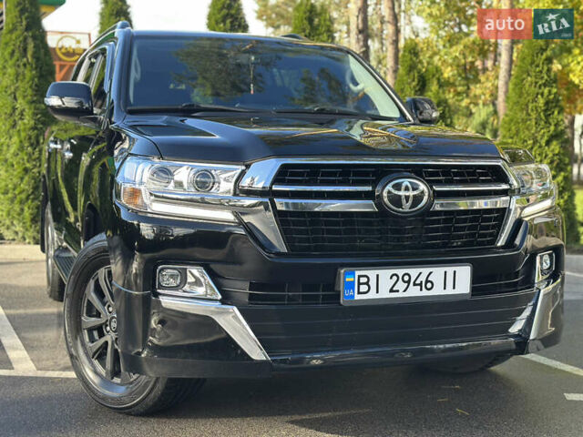 Тойота Ленд Крузер 2019 у Києві на Automoto.ua Чорний Тойота Ленд Крузер, об'ємом двигуна 4.46 л та пробігом 78 тис. км за 55800 $, фото 7 на Automoto.ua