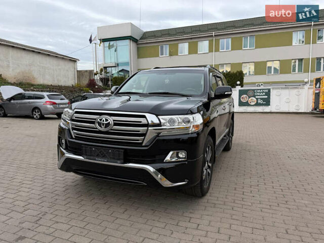 Черный Тойота Ленд Крузер, объемом двигателя 4.46 л и пробегом 93 тыс. км за 63999 $, фото 2 на Automoto.ua