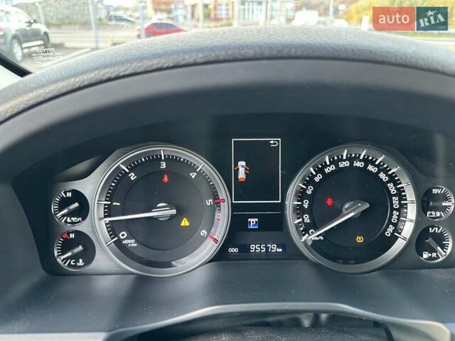 Черный Тойота Ленд Крузер, объемом двигателя 4.46 л и пробегом 95 тыс. км за 57500 $, фото 34 на Automoto.ua