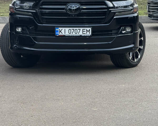 Черный Тойота Ленд Крузер, объемом двигателя 4.46 л и пробегом 199 тыс. км за 65000 $, фото 9 на Automoto.ua