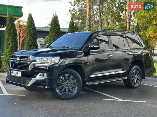 Тойота Ленд Крузер 2019 у Києві на Automoto.ua Чорний Тойота Ленд Крузер, об'ємом двигуна 4.46 л та пробігом 78 тис. км за 55800 $, фото 3 на Automoto.ua