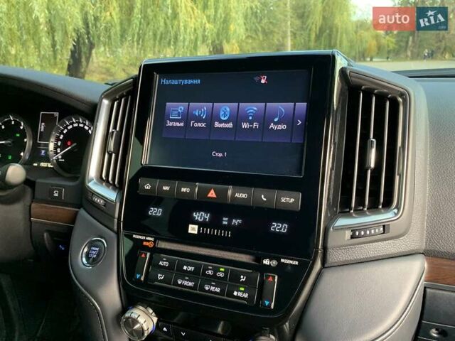 Черный Тойота Ленд Крузер, объемом двигателя 4.46 л и пробегом 190 тыс. км за 58888 $, фото 43 на Automoto.ua