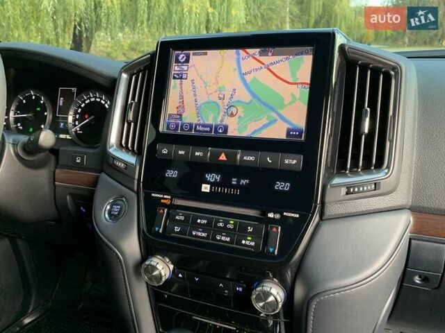 Черный Тойота Ленд Крузер, объемом двигателя 4.46 л и пробегом 190 тыс. км за 58888 $, фото 41 на Automoto.ua