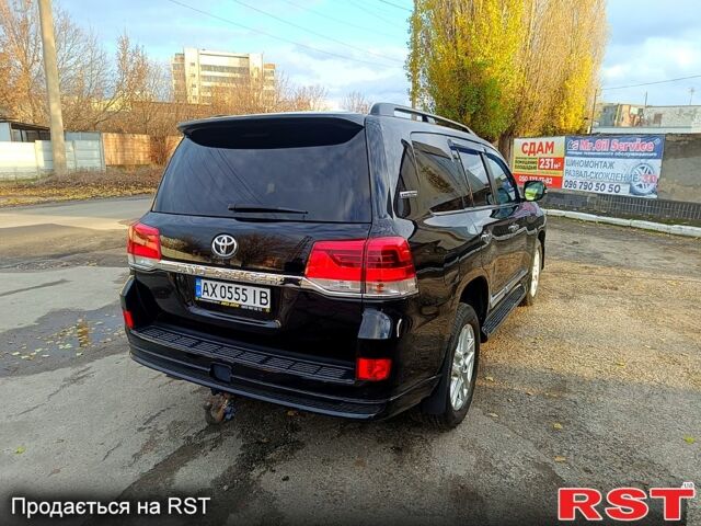 Черный Тойота Ленд Крузер, объемом двигателя 4.5 л и пробегом 70 тыс. км за 63500 $, фото 3 на Automoto.ua