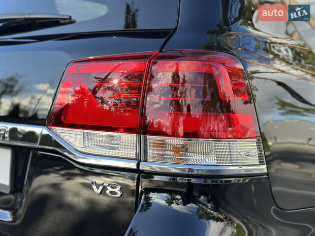 Тойота Ленд Крузер 2019 у Києві на Automoto.ua Чорний Тойота Ленд Крузер, об'ємом двигуна 4.46 л та пробігом 78 тис. км за 55800 $, фото 24 на Automoto.ua