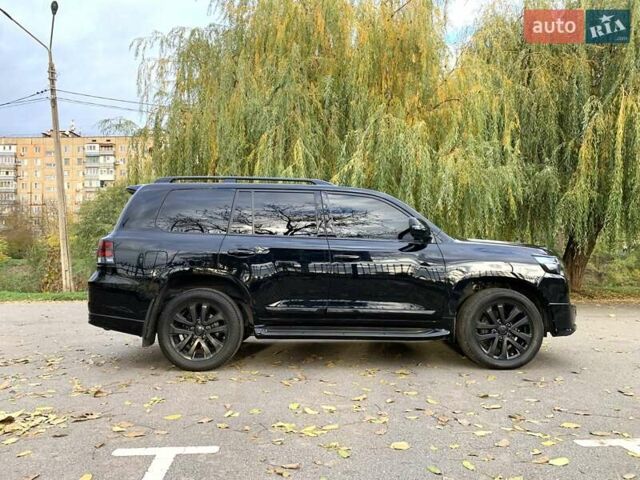 Черный Тойота Ленд Крузер, объемом двигателя 4.46 л и пробегом 190 тыс. км за 58888 $, фото 5 на Automoto.ua