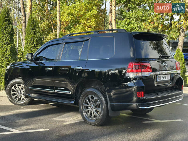 Тойота Ленд Крузер 2019 у Києві на Automoto.ua Чорний Тойота Ленд Крузер, об'ємом двигуна 4.46 л та пробігом 78 тис. км за 55800 $, фото 17 на Automoto.ua